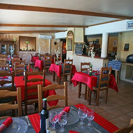 Logis Hotel Le Pressoir Сен-Шиниан Екстериор снимка