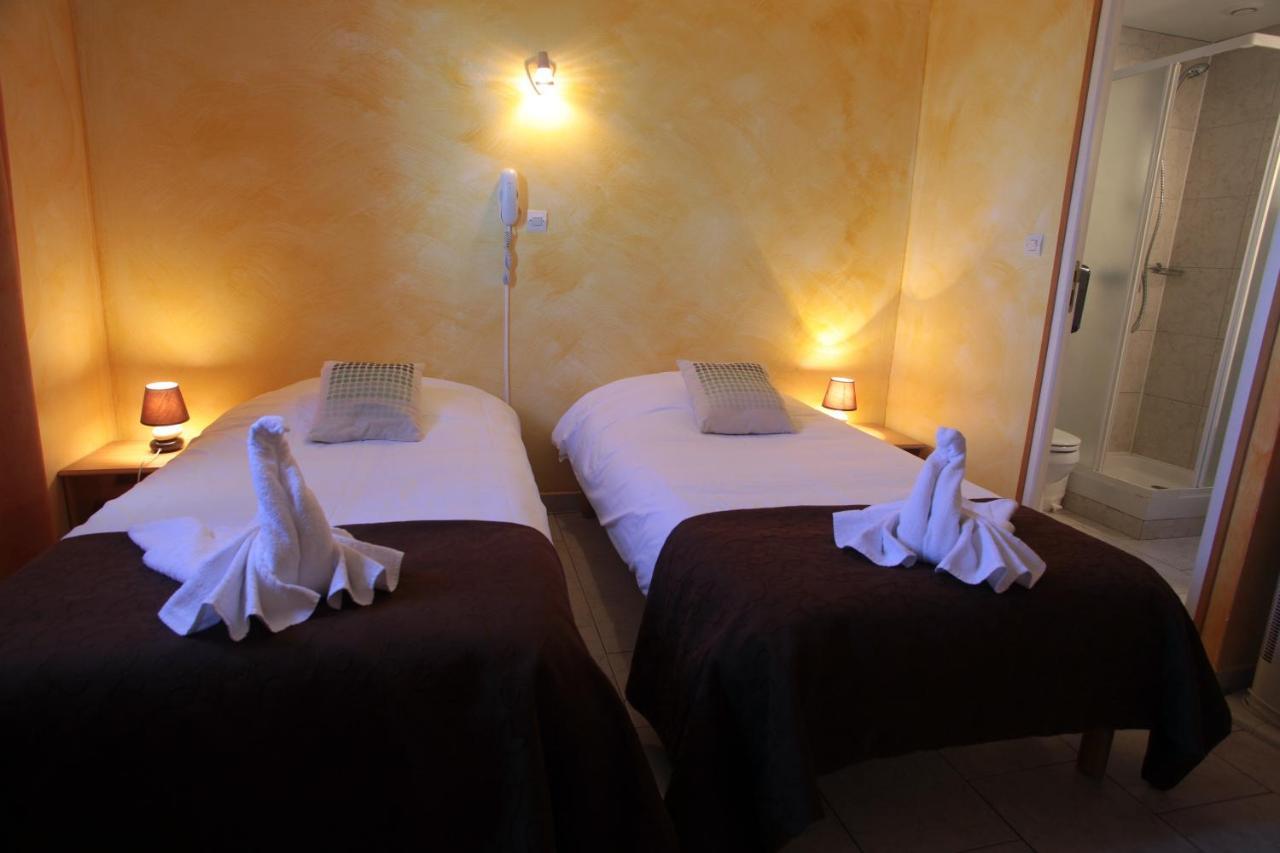 Logis Hotel Le Pressoir Сен-Шиниан Екстериор снимка