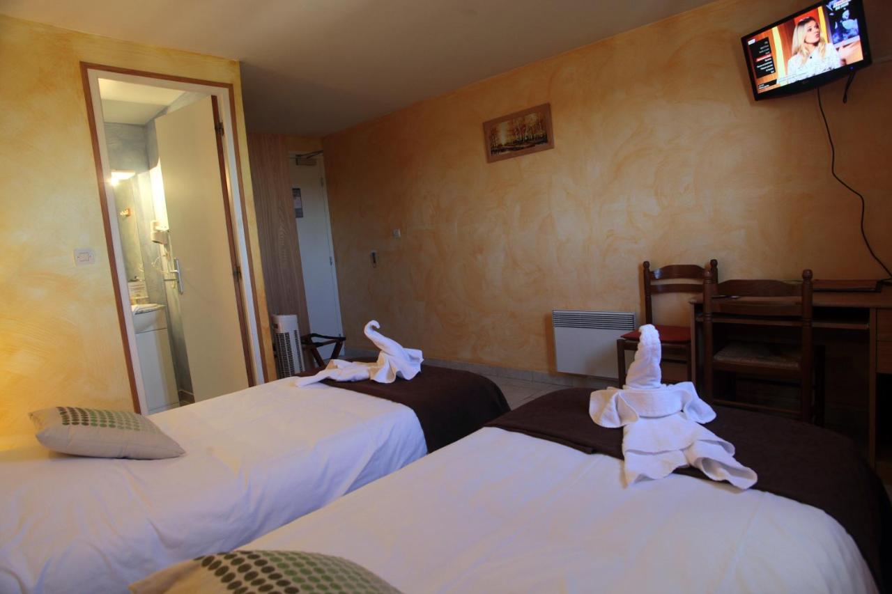 Logis Hotel Le Pressoir Сен-Шиниан Екстериор снимка
