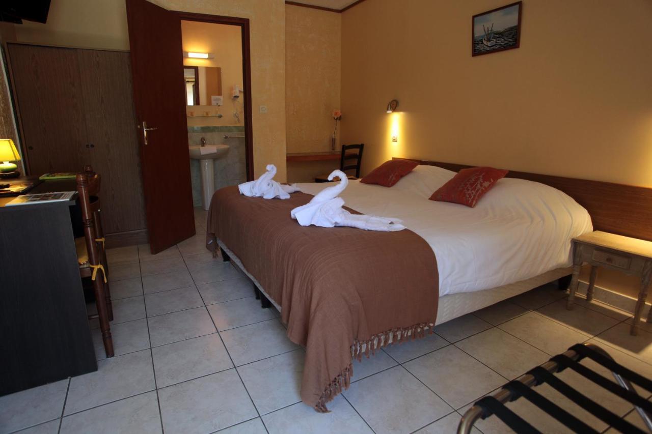 Logis Hotel Le Pressoir Сен-Шиниан Екстериор снимка